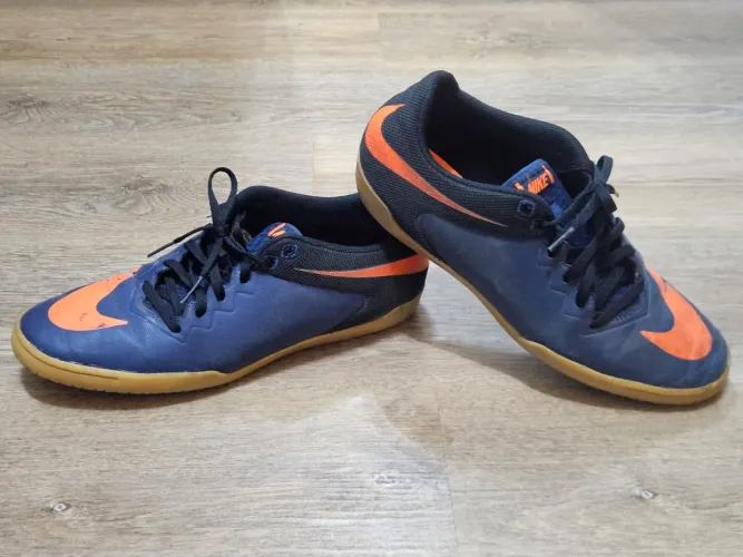 Chuteira nike hypervenon