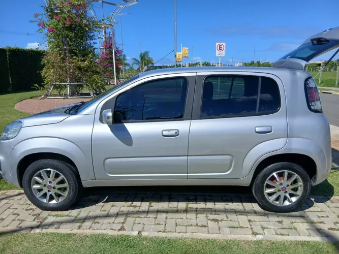 Fiat Uno Attractive 1.0 EVO Fire Flex 8V 5P 2016