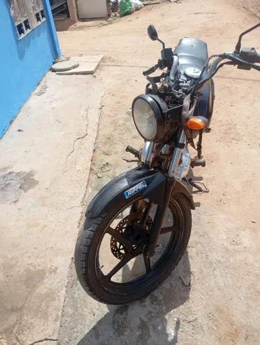 Vende se factor
