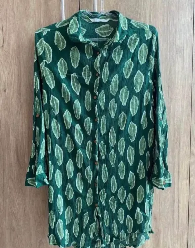 Camisão/saída de praia riachuelo