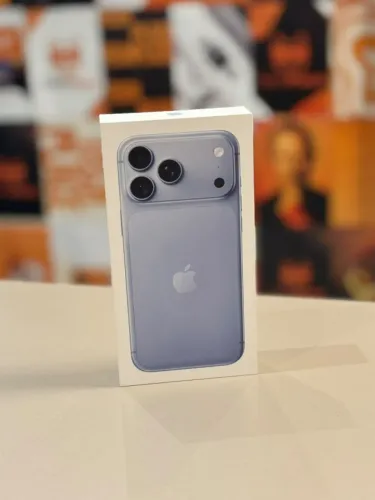 18 Pro Max 512GB Glacial Lacrado 1 ano de garantia apple - Retire em loja física na Savass
