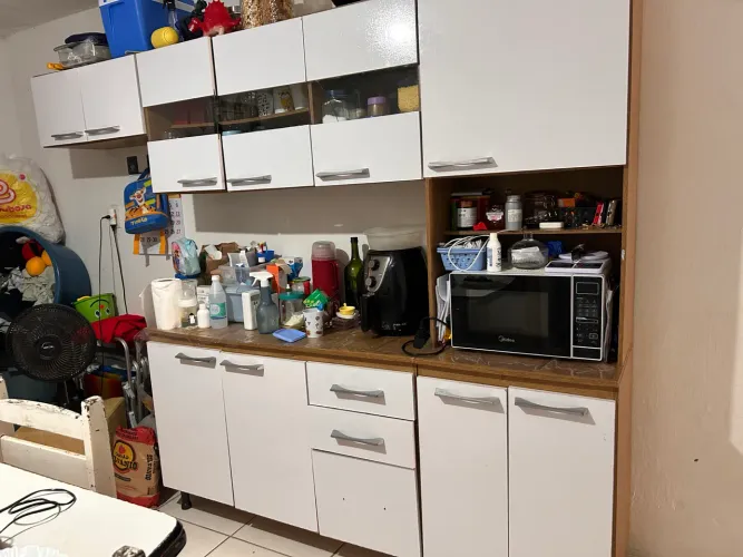 Armário de cozinha completo