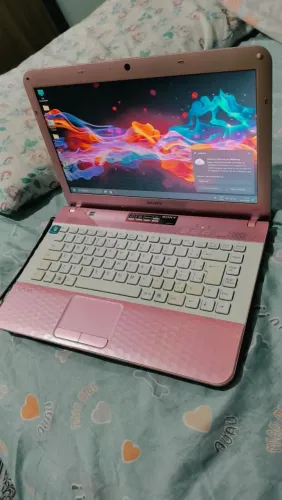 Sony Vaio core i3 8 de ram 1 terá