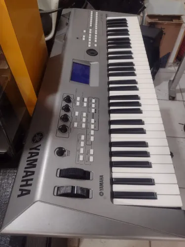 Teclado Yamaha mm6 LEIA O ANUNCIO