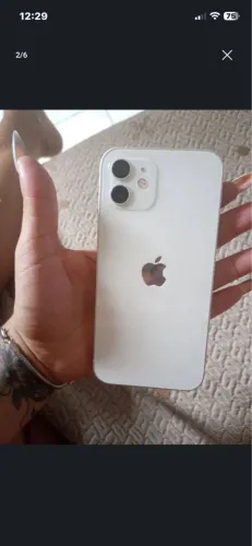 Celular iPhone 12