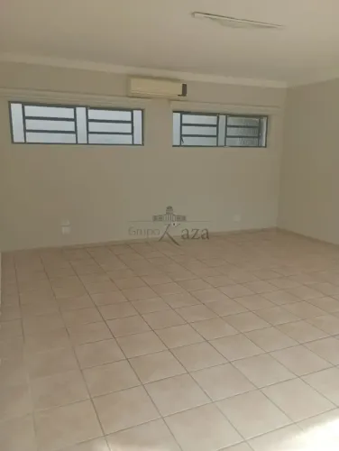 Salão Comercial - Jardim Esplanada - 100m².
