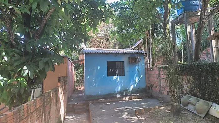 Suíte independente para solteiros(as) no bairro de Flores