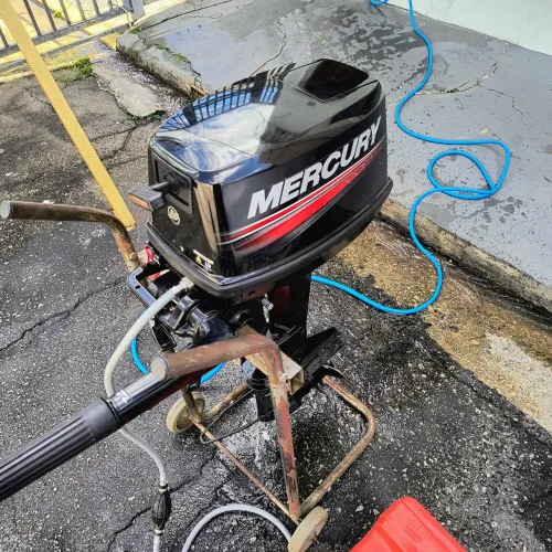 Motor de popa Mercury 9.9