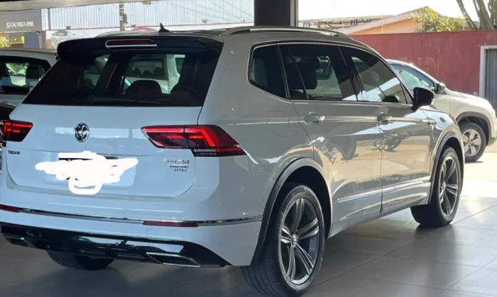 Volkswagen Tiguan Allspac R-line 350 TSI 2.0 4X4 2018