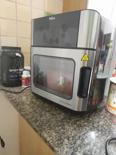 Vende-se fritadeira air fryer philco seminova