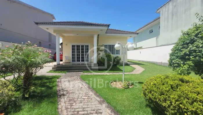Casa de Condomínio à venda com 600,00m² e 2 quartos em Jacarepaguá, Rio de Janeiro - rj