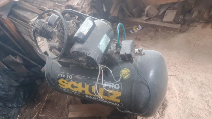 Compressor Schulz profissional 100 litros