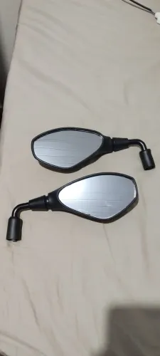 Retrovisor modelo BMW F800 haste curta e rebaixado. Para 125,150, 160 (todas motos HONDA)