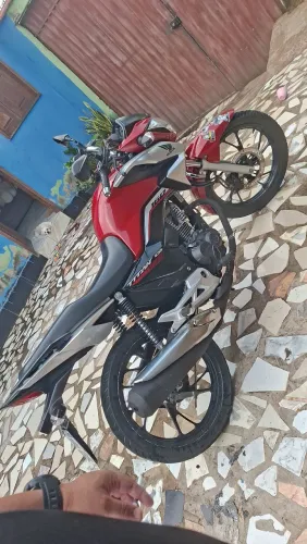 TITAN 160