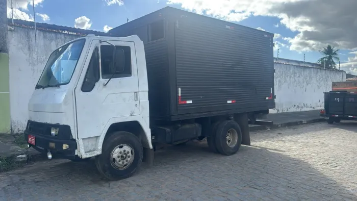 Vendo caminhão, Valor combinado no chat