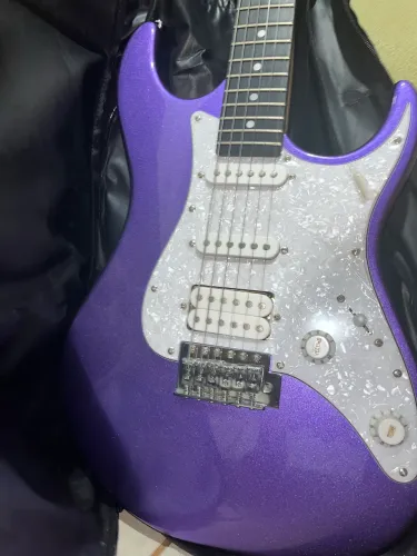 Guitarra TG-520 roxa