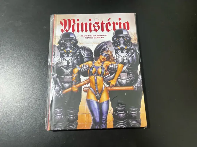 Ministério - Graphic Novel Volume Único - Comix Zone