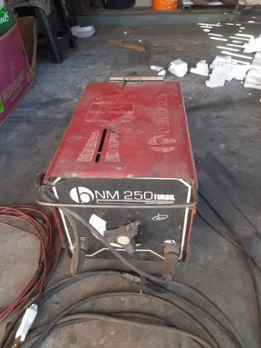 Máquina de solda BAMBOZZI