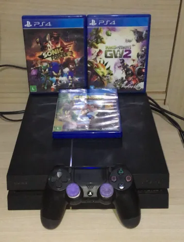 Ps4  1 controle + 2 Jogos CD (APENAS 900)