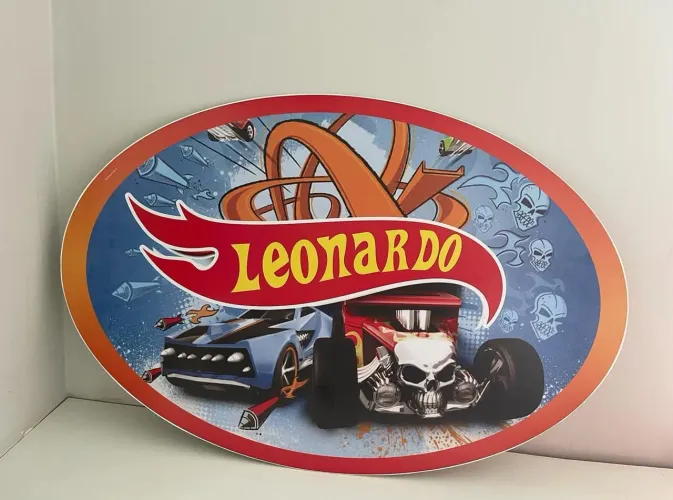 Quadro PVC Leonardo Hot Wheels. Leia abaixo.