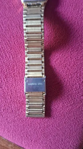 Vendo relógio orient original banhado a ouro! Inteiro!usei apenas 3 vezes!funcionando!