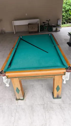 Mesa de Sinuca Semi Oficial em Madeira de Lei com Pedra Ardósia