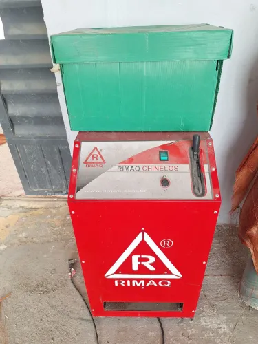 vendo máquina de fazer chinelo 