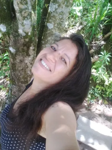 Me ofereço pra trabalhar como doméstica 