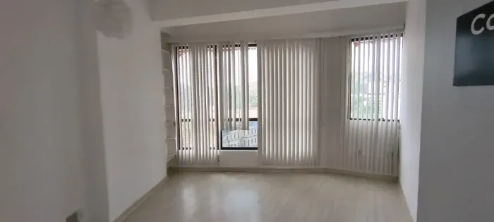 Imóvel para aluguel e venda tem 50 metros quadrados em Centro - Niterói - RJ