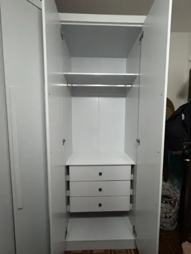 Guarda roupa em L