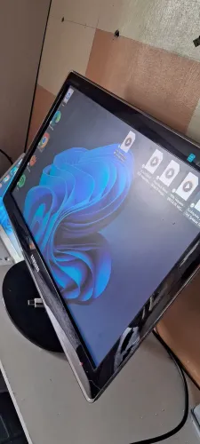 Monitor samsung 24"