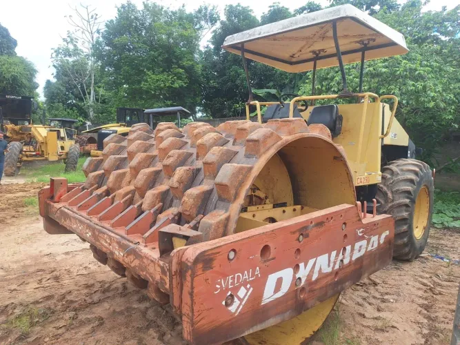 rolo compactador dynapac ca250