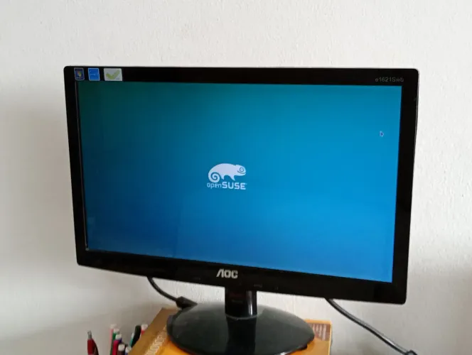 monitor AOC 16 polegadas