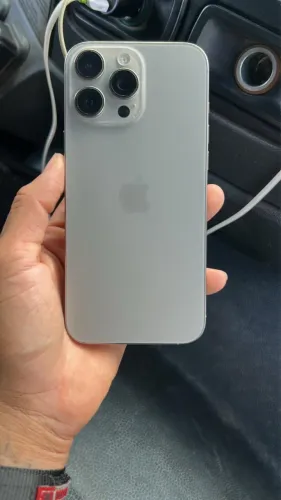 iPhone 16 pro Max 1Tb