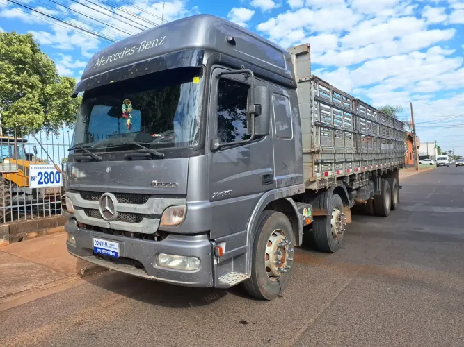 Atego 2425 teto alto quarto eixo 