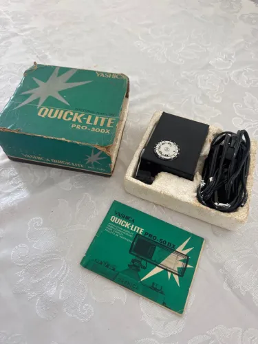 Flash Vintage Yashica Quick-Lite Pro-50 DX (Na Caixa Com Manual) - No Estado