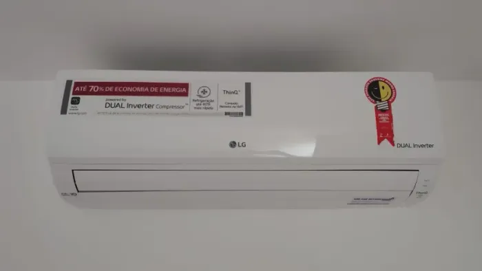 ar-condicionado Dual Inverter LG - 9.000 Btus (em ótimo estado de conservação)