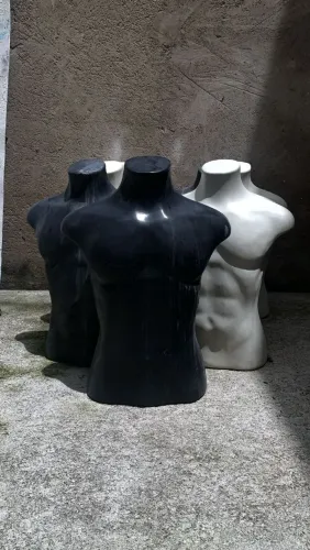 Manequins