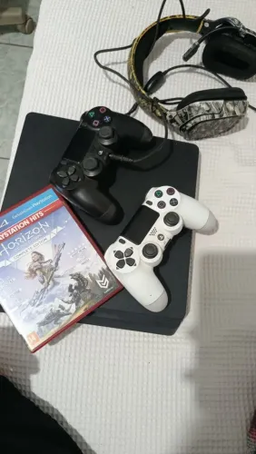 Ps4 slim em perfeito estado, pra sair rápido