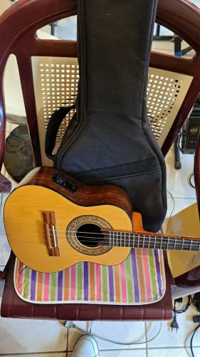 Cavaquinho Giannini eletrônico md76