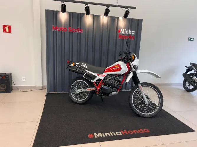 Xl 250 japonesa moto de exposição ( museu)