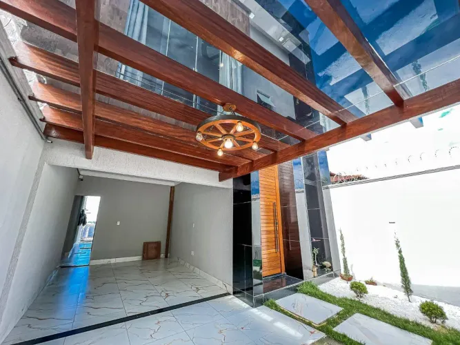 SOBRADO PORTEIRA FECHADA COM 3 SUÍTES, PISCINA E VISTA PANORÂMICA NO GENTIL
