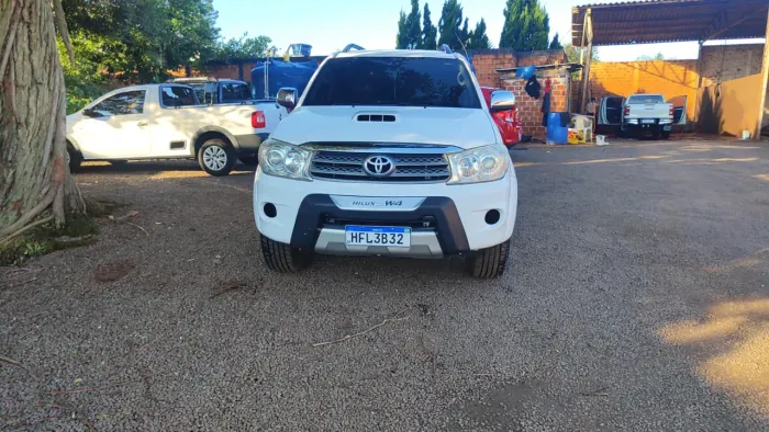Toyota Hilux SW4 SRV D4-d 4X4 3.0 TDI Dies. AUT 2011