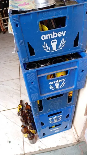 Vasilhame Caixa de litrinhos ambev