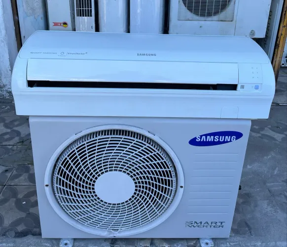 AR-CONDICIONADO SPLIT INVERTER 12MIL BTUS (COM GARANTIA)