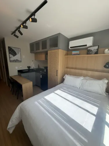 STUDIO COLADO NA UFF PRAIA VERMELHA - SÓ ENTRAR E MORAR!