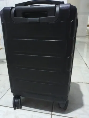 Mala 10kg tamanho ideal para avião. perfeito estado