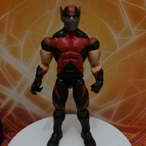 Marvel Legends Wolverine Ultimate (Detalhe)