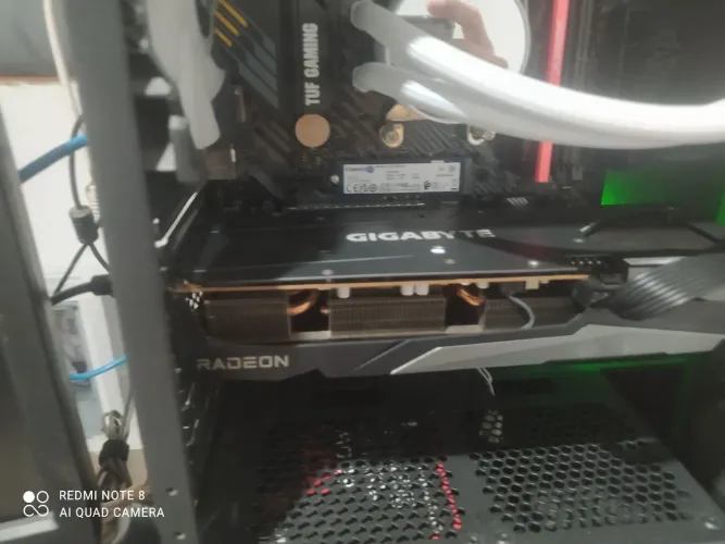 Placa de vídeo RX 7600 gaming OC 8gb gigabyte