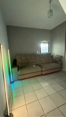 Sofá retrátil